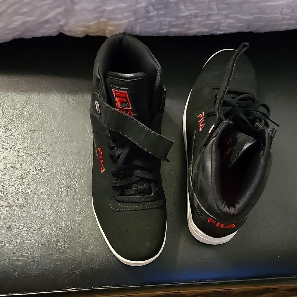 Fila Men's Black High-Top Sneakers